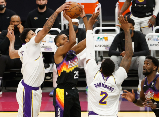 包含重磅！菲尼克斯太阳强势反弹备战德国杯欧超杯清晨刷纪录，国际米兰今晨手感冰凉的词条